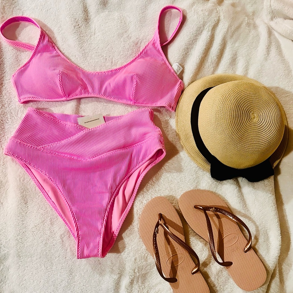 Fabletics Pink High Waisted Bikini Set NWT – Size 8/Small Bottom, Large Top